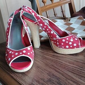 Y-not? RED AND WHITE POLKA DOT HEELS, 5", Vixen!!
